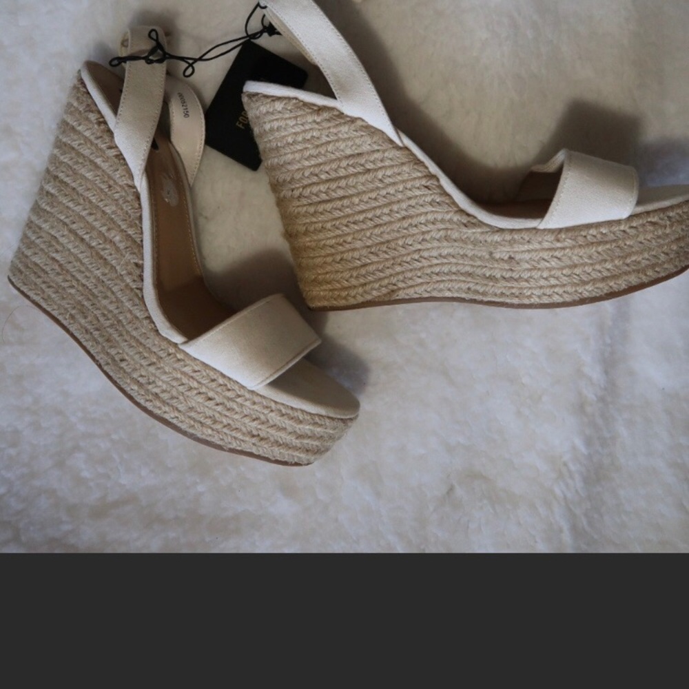 Adorable wedges